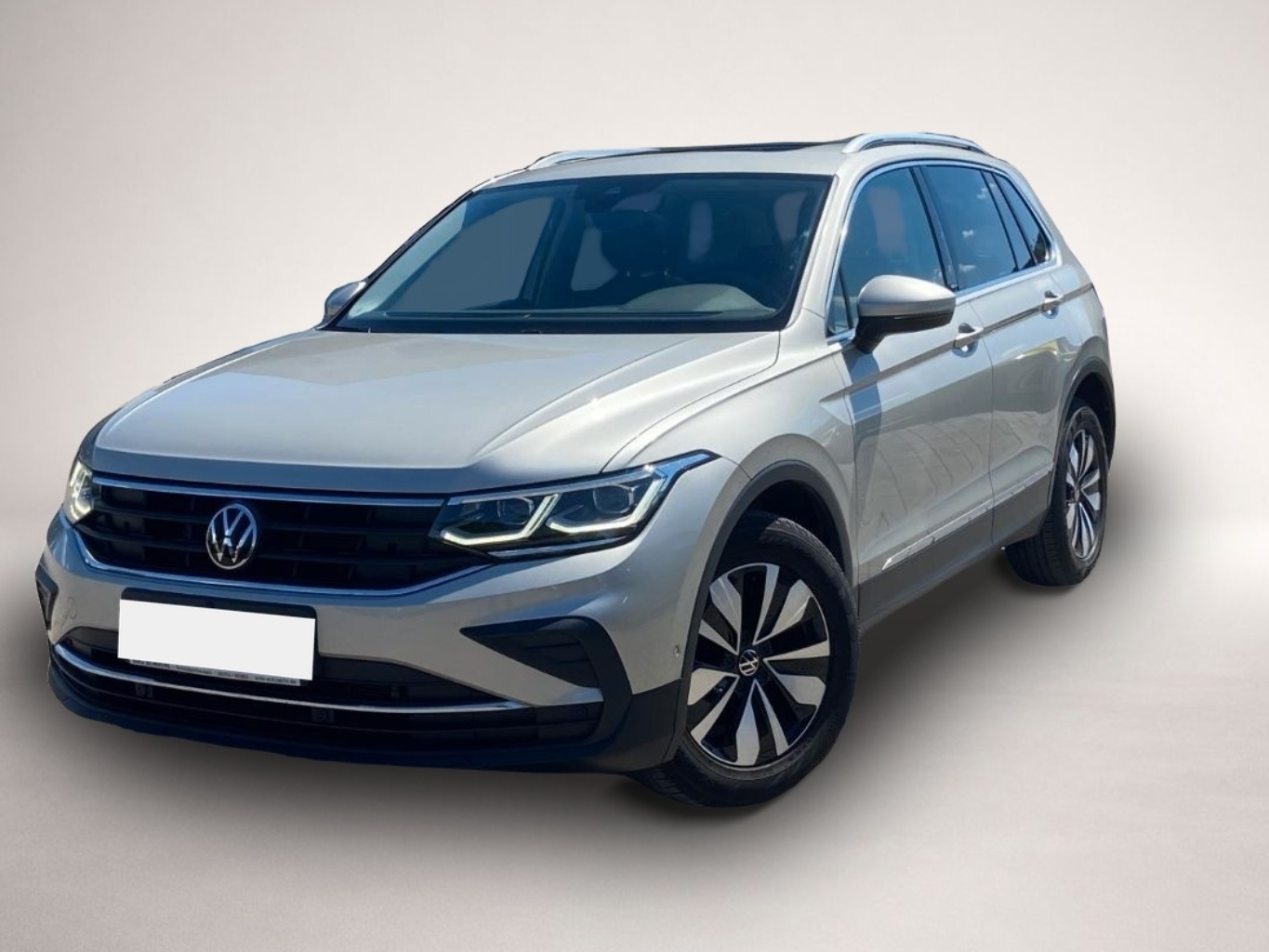 Fotografie Volkswagen Tiguan 1.5 TSI DSG MOVE PANORAMA+AHK+APP-CONNECT