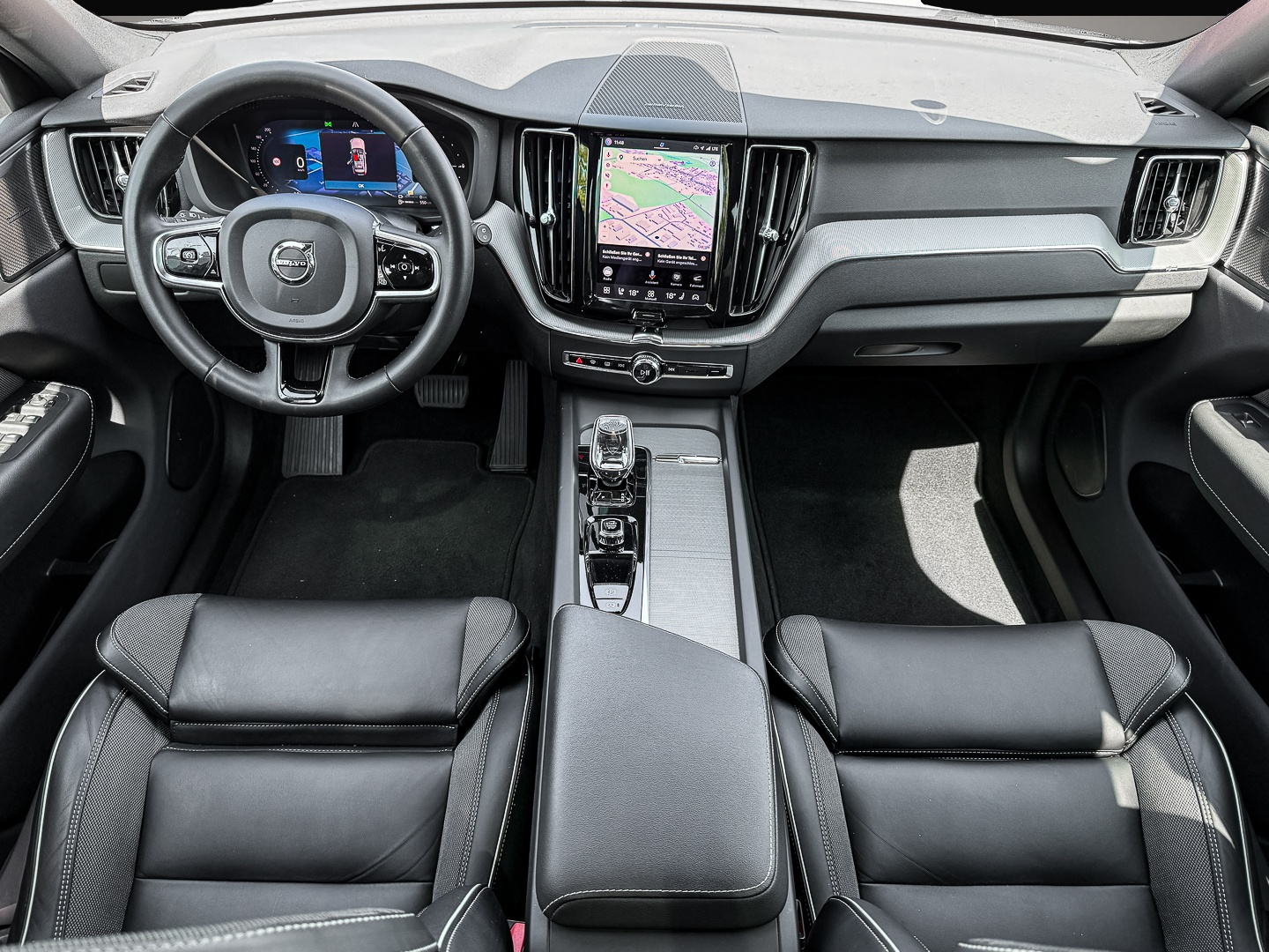 Bild 6 Volvo XC60 R Design Recharge Plug-In Hybrid AWD StandH