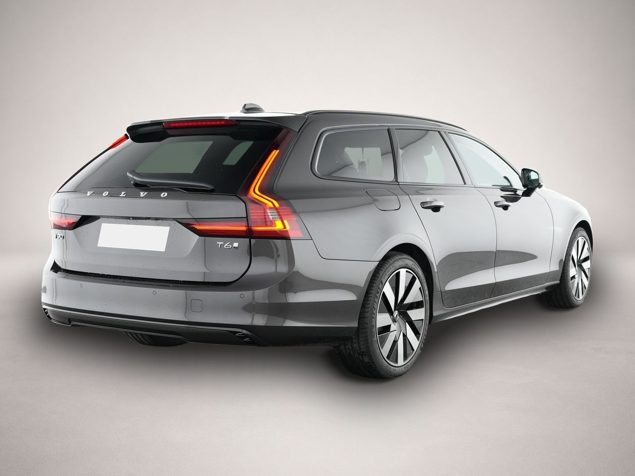 Bild 2 Volvo V90 Kombi Plus Dark Recharge Plug-In Hybrid AWD