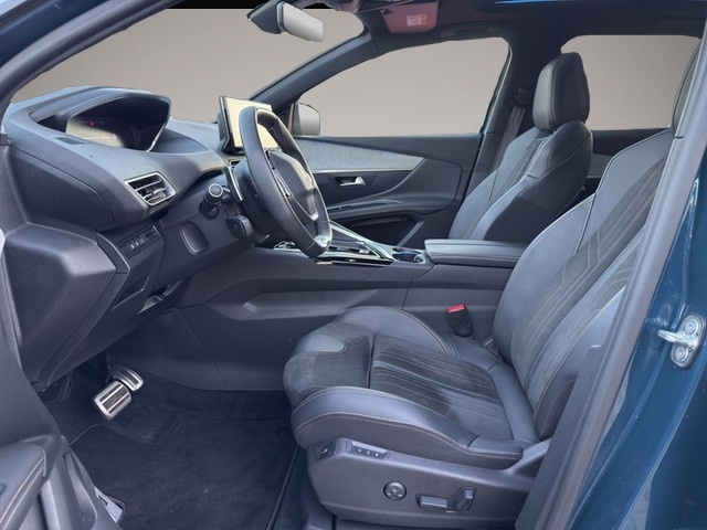 Fotografie 7 des Peugeot 3008 GT HYBRID 136 e-DSC6 PANO MASSAGE NAVI KAME