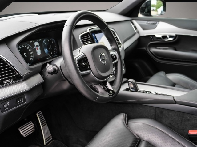 Bild 3 Volvo XC90 R Design AWD AD StandHZG El. Panodach Navi