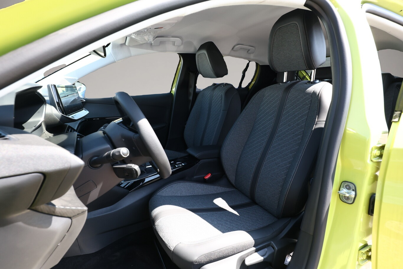 Bild 5 Peugeot 208 Allure Keyl 360° SHZ 2xPDC LED CarPlay PrivG