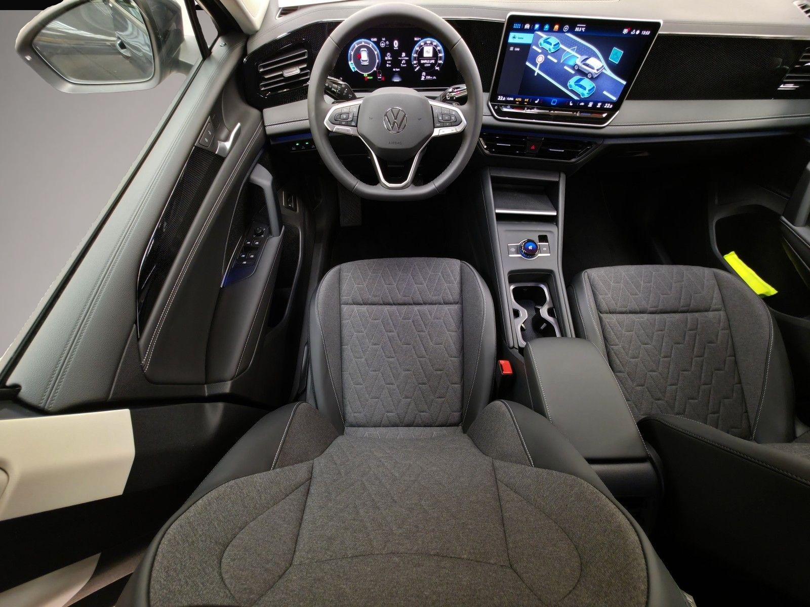 Bild 4 Volkswagen Tiguan 1,5 eTSI el.Heckkl. 360°Kamera Sicherheit