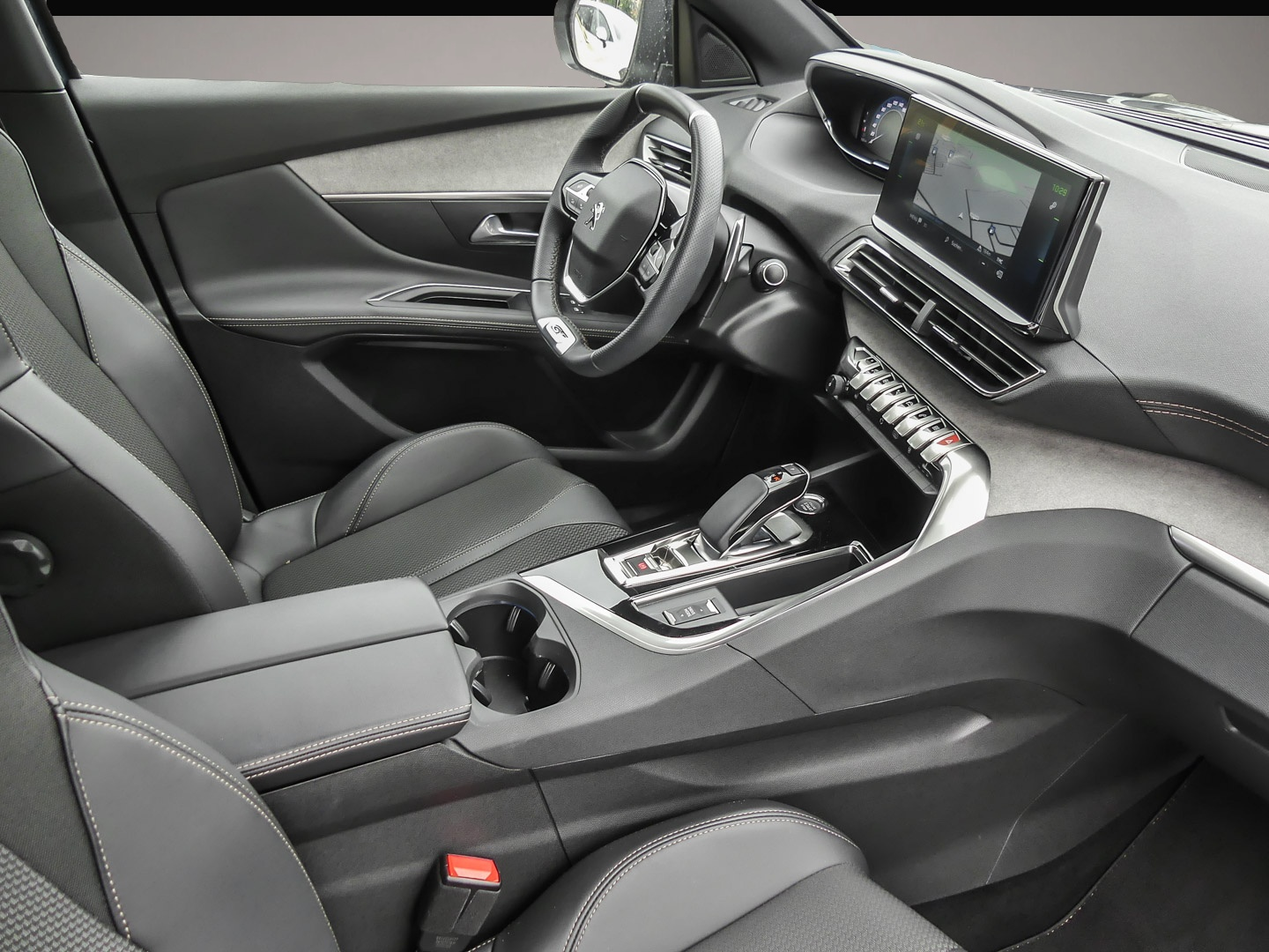 Bild 4 Peugeot 3008 Hybrid 225 GT 1.6 Plug-In EU6d Navi Digital
