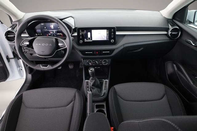 Bild 3 Skoda Fabia Selection Fabia 1.0 TSI 130 Jahre, LED, Kamera,.