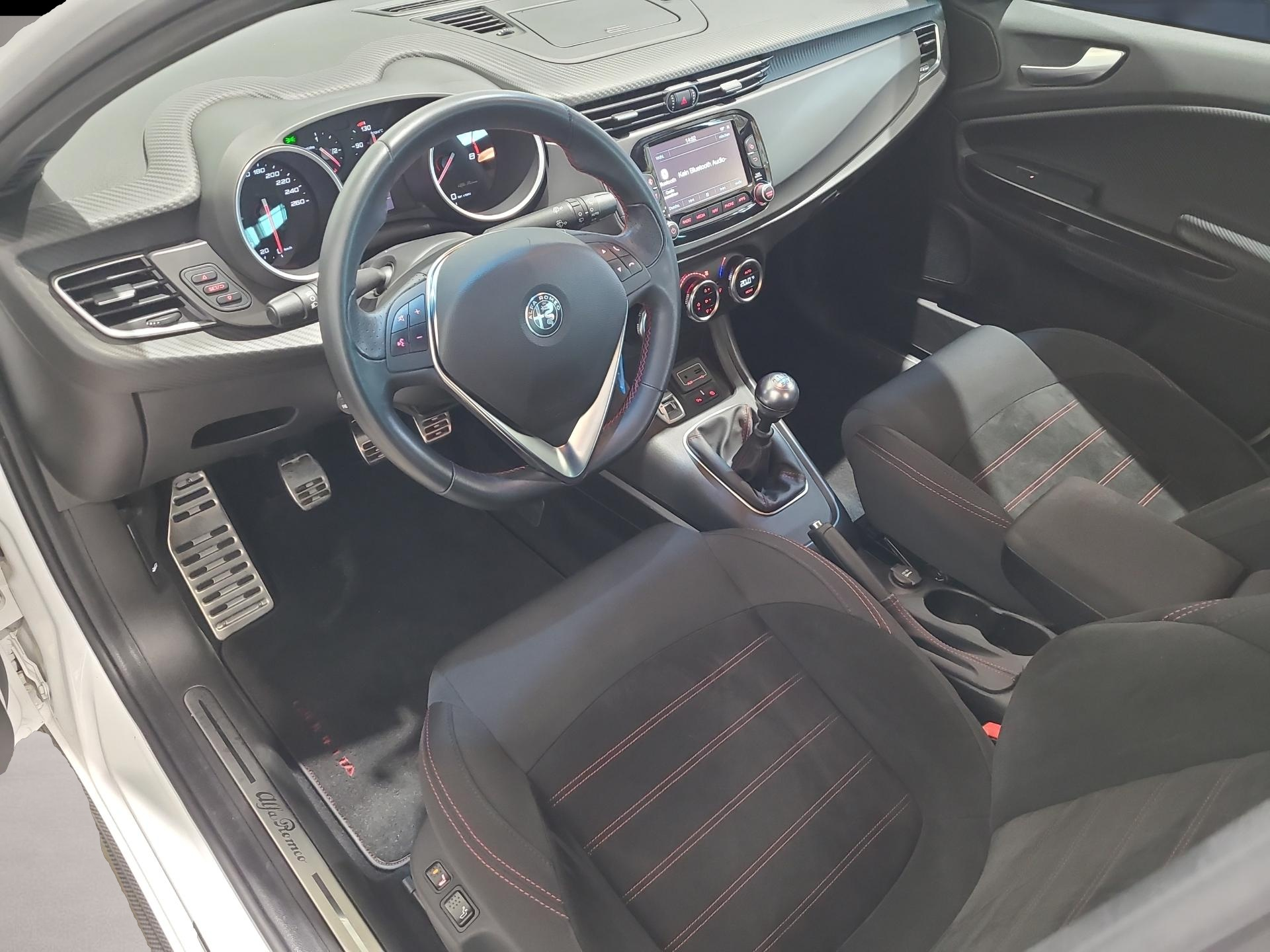 Bild 6 Alfa Romeo Giulietta Sprint Bluetooth Navi Klima Einparkhil