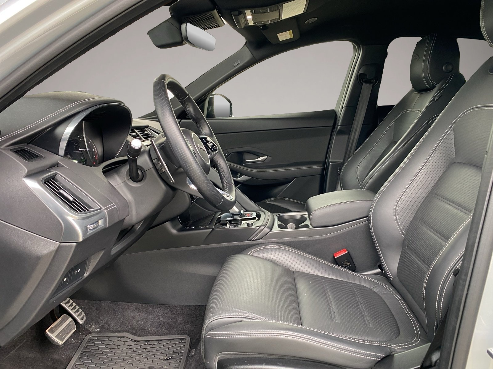 Bild 7 Jaguar E-PACE P300e R-Dynamic HSE ACC+AHK+LED+Navi+SHZ