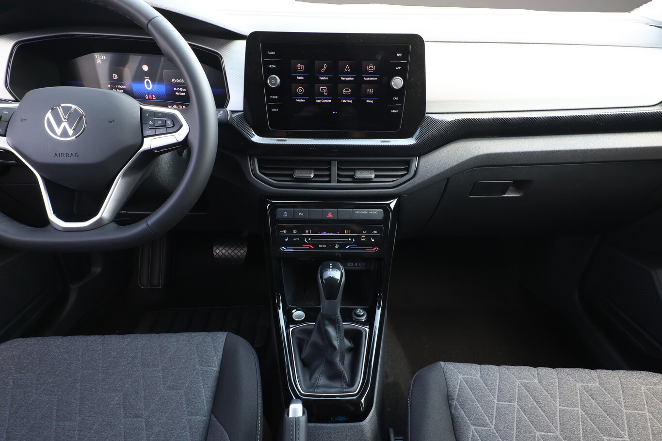 Fotografie 7 des Volkswagen T-Cross DSG Matrix 2ZKlima PrivG KAM R2D SHZ PDC