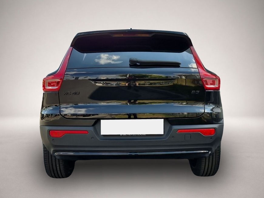 Bild 5 Volvo XC40 B3 B DKG Plus Black Edition Pano*Winterpake