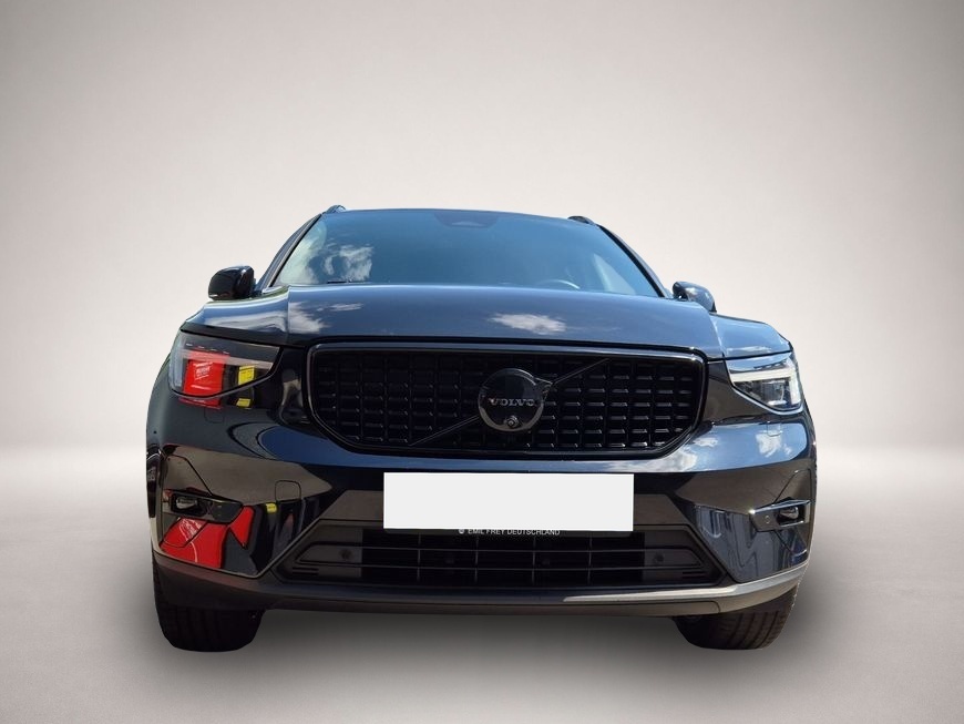 Bild 3 Volvo XC40 B3 B DKG Plus Black Edition Pano*RFC