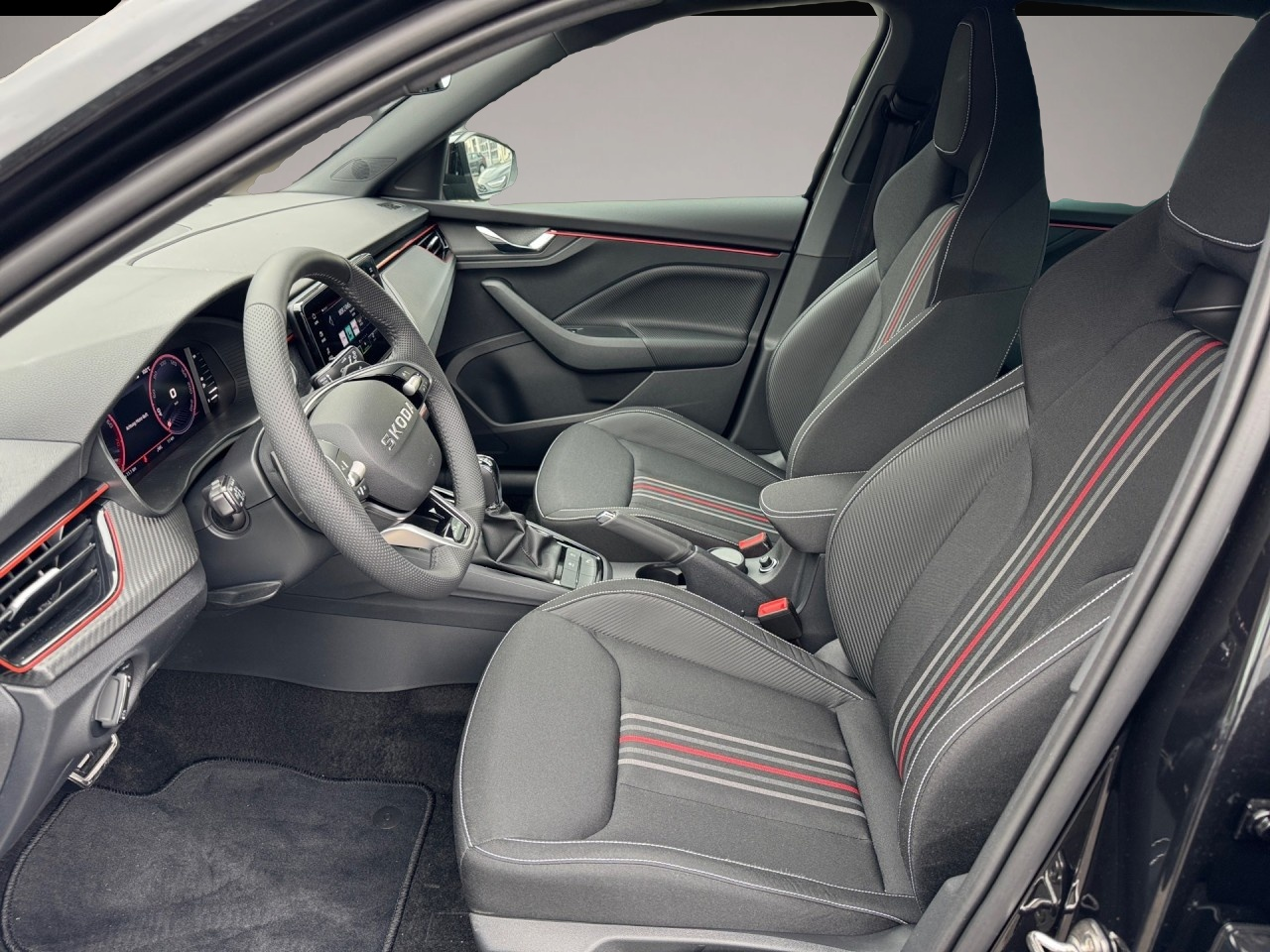 Bild 5 Skoda Kamiq 1.5 DSG Monte Carlo AHK Matrix Alu18 Pano