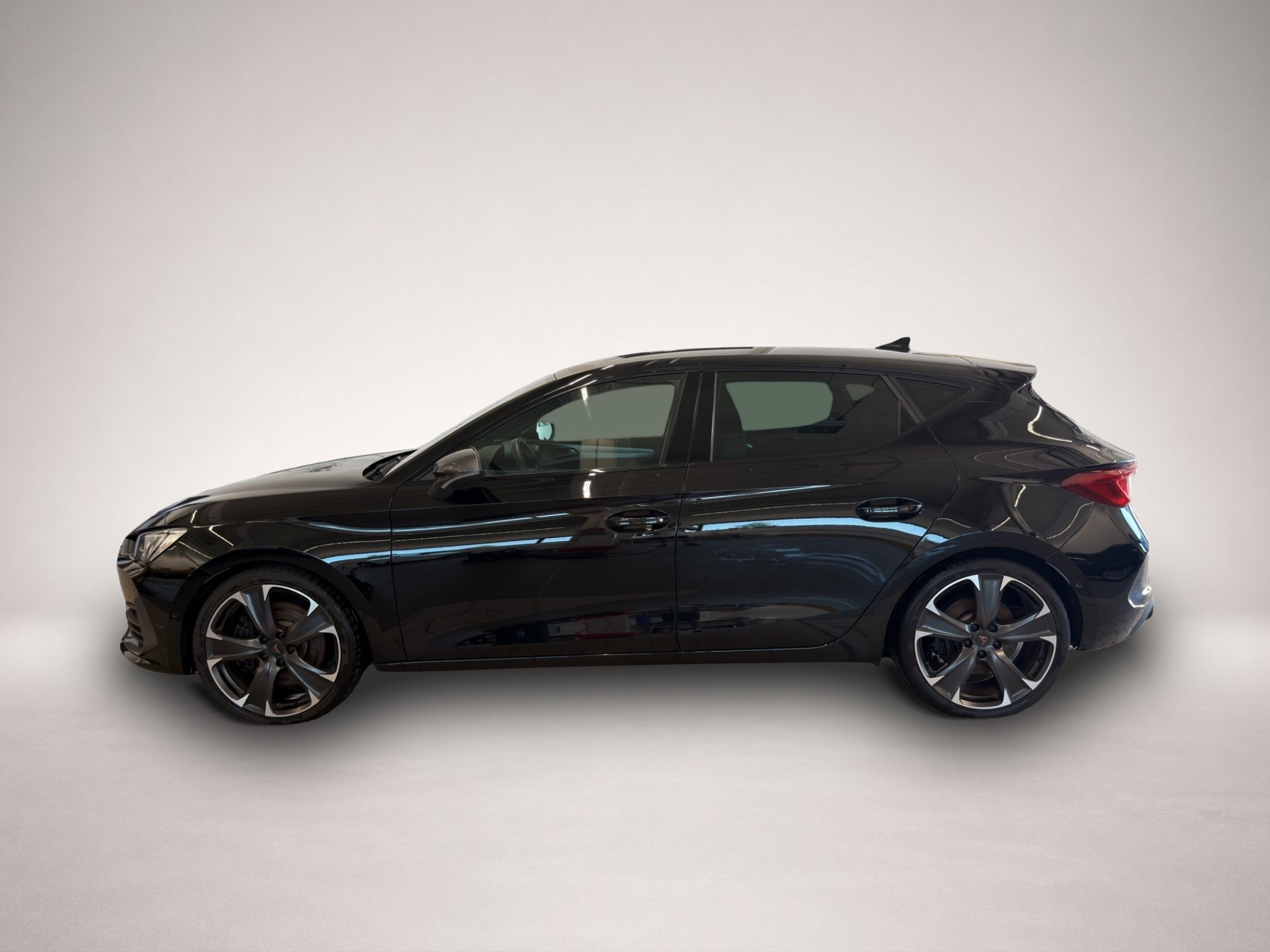Bild 3 Cupra Leon 2.0 TSI DSG VZ LED NAVI KAMERA PARKLENK