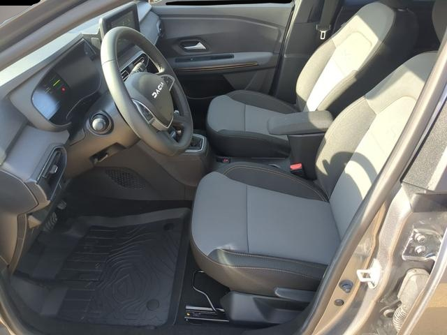 Fotografie 2 des Dacia Jogger Extreme SHZ+PDC+RFK+Navi Hybrid 140 Extreme SHZ.