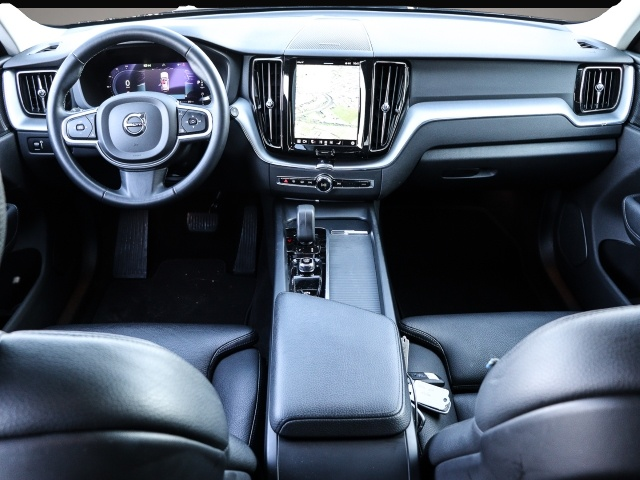 Volvo XC60 XC60 Momentum Pro 2WD StandHZG AHK Digitales Coc - Thumbnail 4