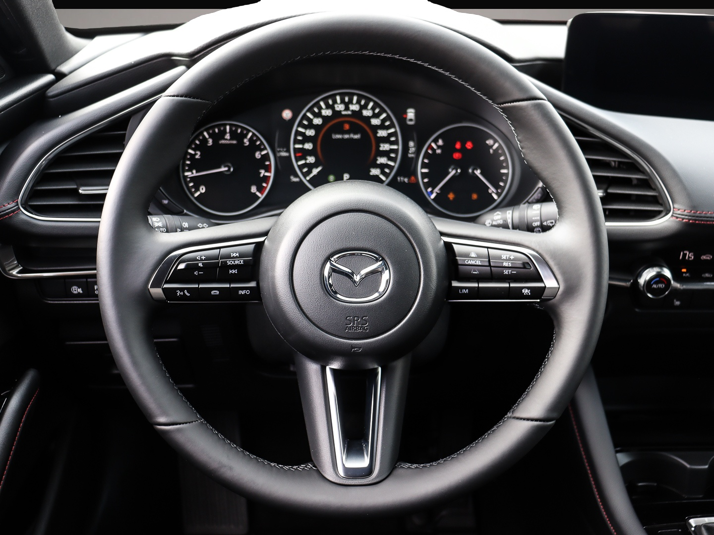 Bild 4 Mazda 3 Homura 2.5L e-SKYACTIV G 140PS 6AT FWD