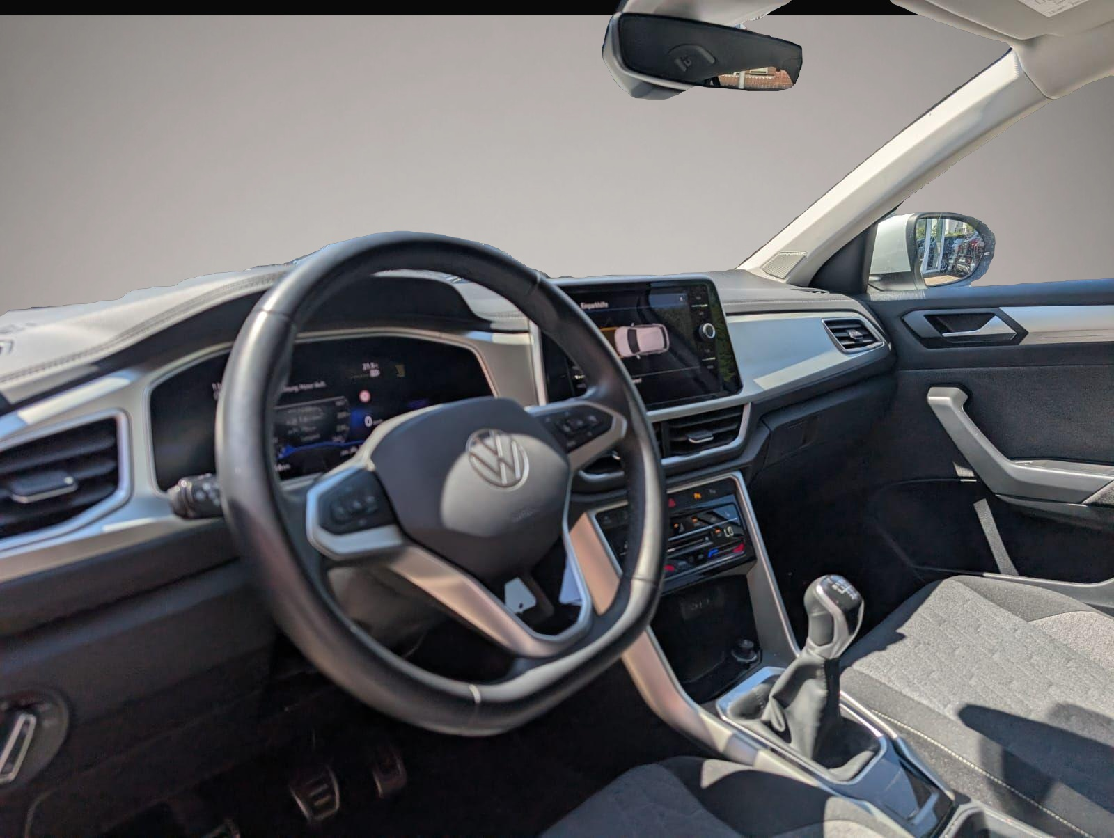 Bild 5 Volkswagen T-Roc 1.0 TSI Move Navi LED SHZ Parklenk