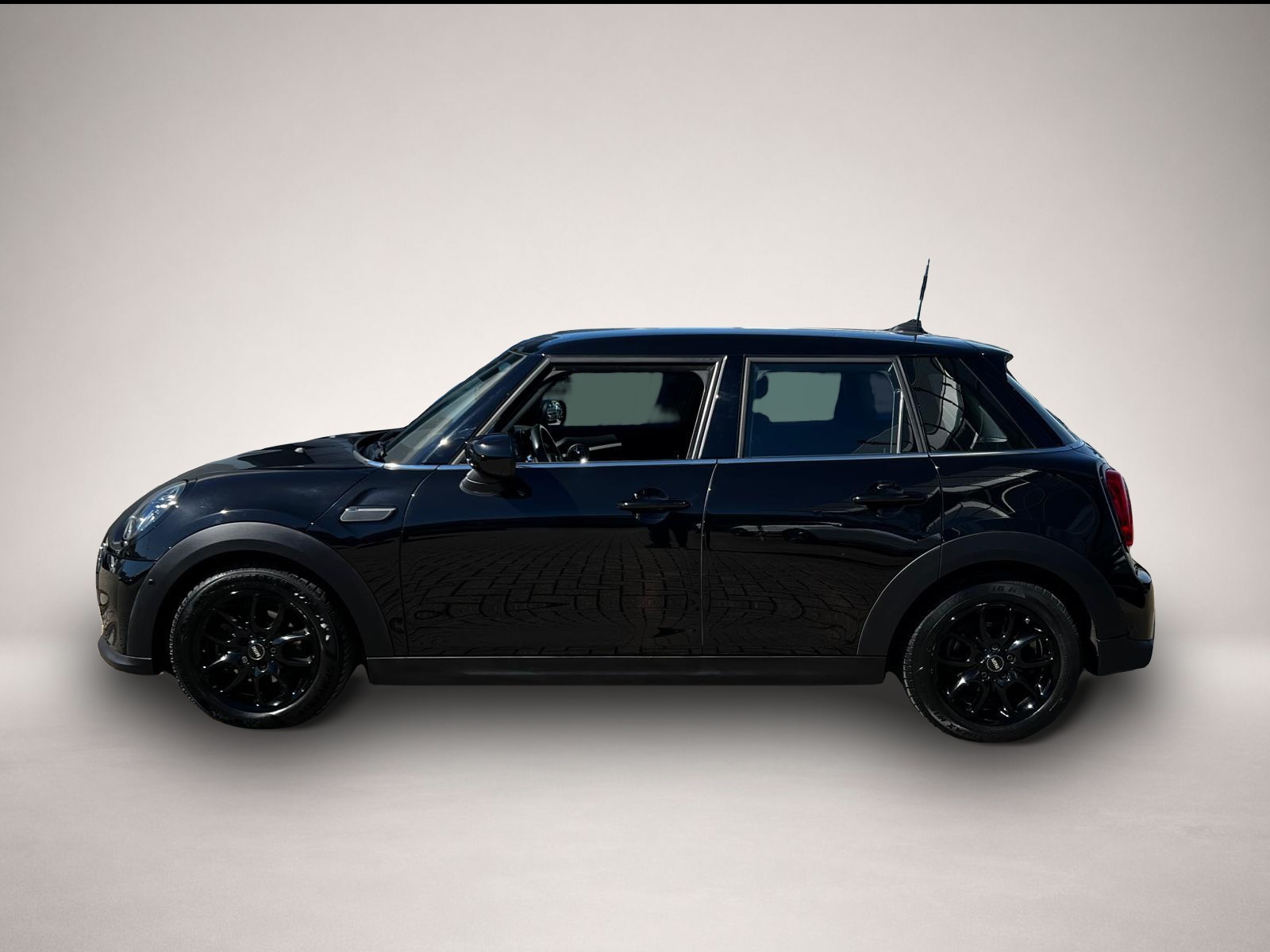 Bild 3 MINI Cooper 1.5 5-türig Cooper Essential Trim NAV Sit