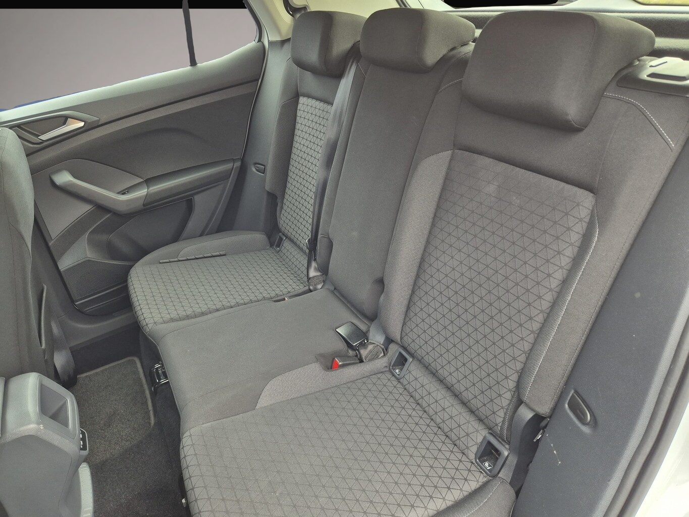 Bild 5 Volkswagen T-Cross 1.0 TSI 110 Life Nav PDC LaneAs LM16Z