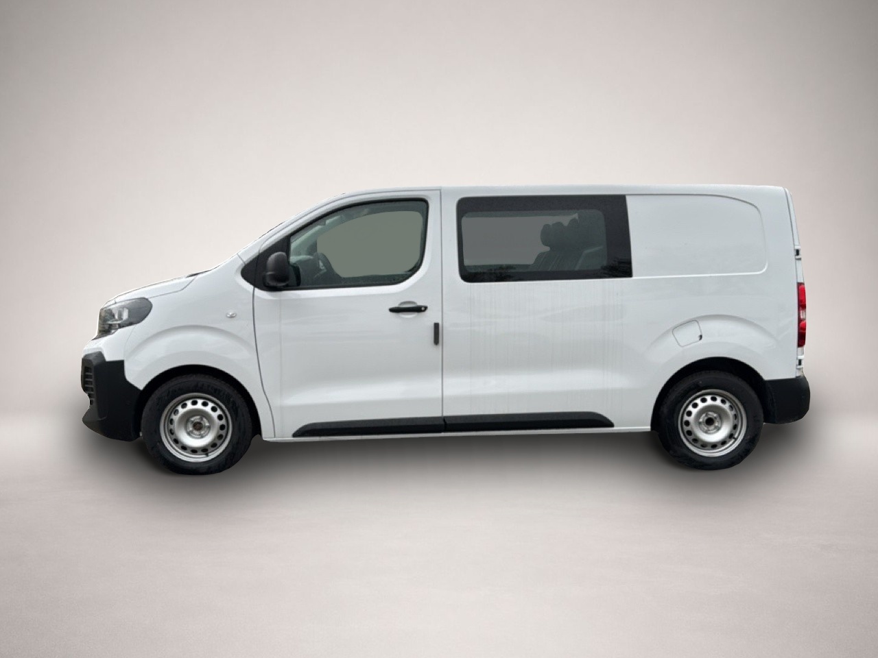 Fotografie 3 des Opel Vivaro DoKa L2H1(M) 6-Sitzer + Holzboden u. Seit