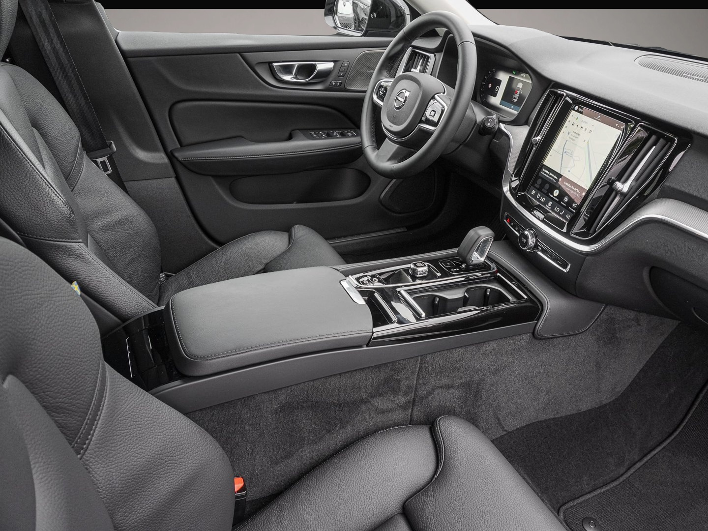 Bild 6 Volvo V60 T8 Twin Engine AWD Plus Dark Plug-In Harman/