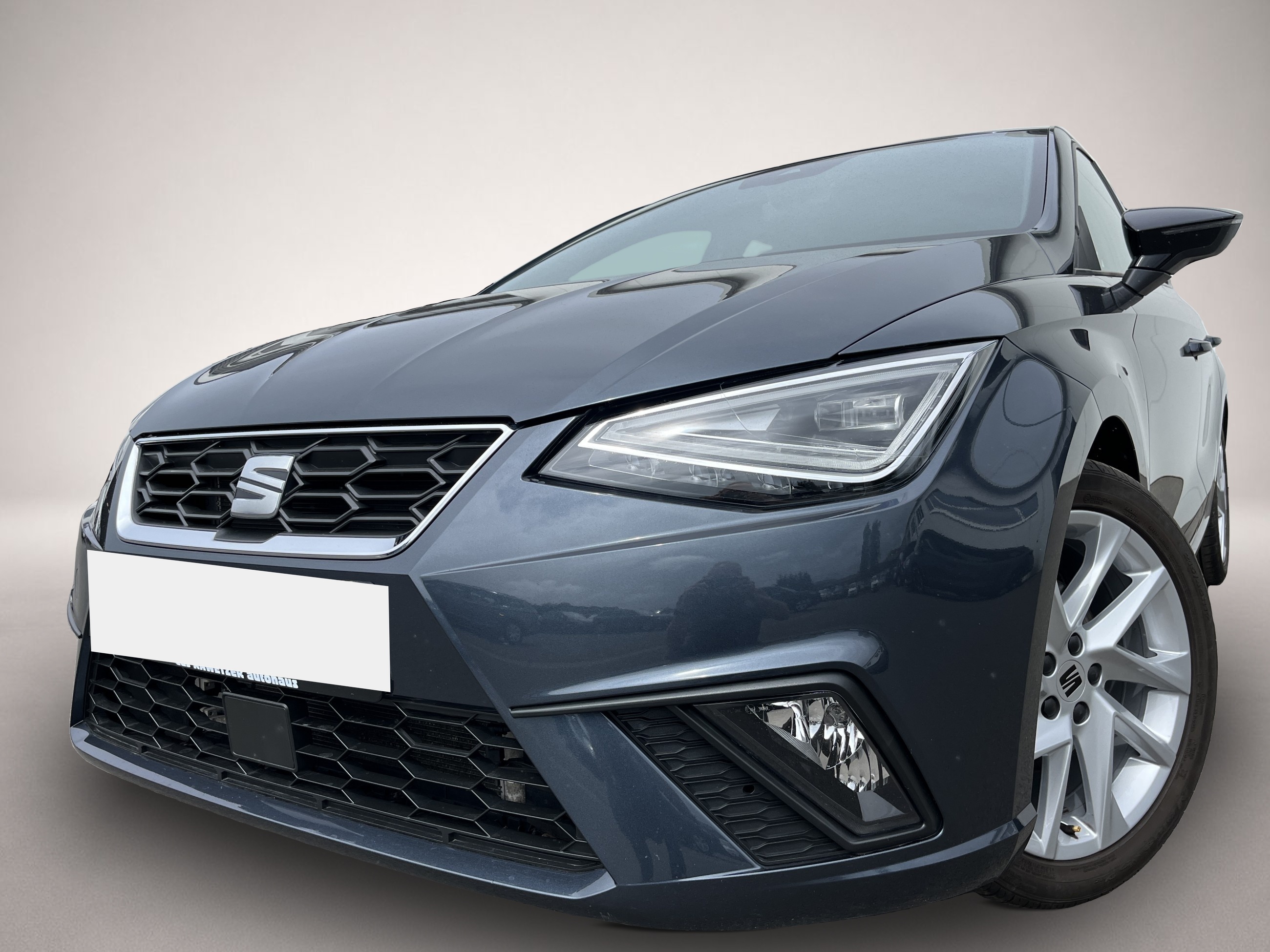 Fotografie 1 des Seat Ibiza 1.0 TSI FR Navi LED PDC DAB Dig Cockpit