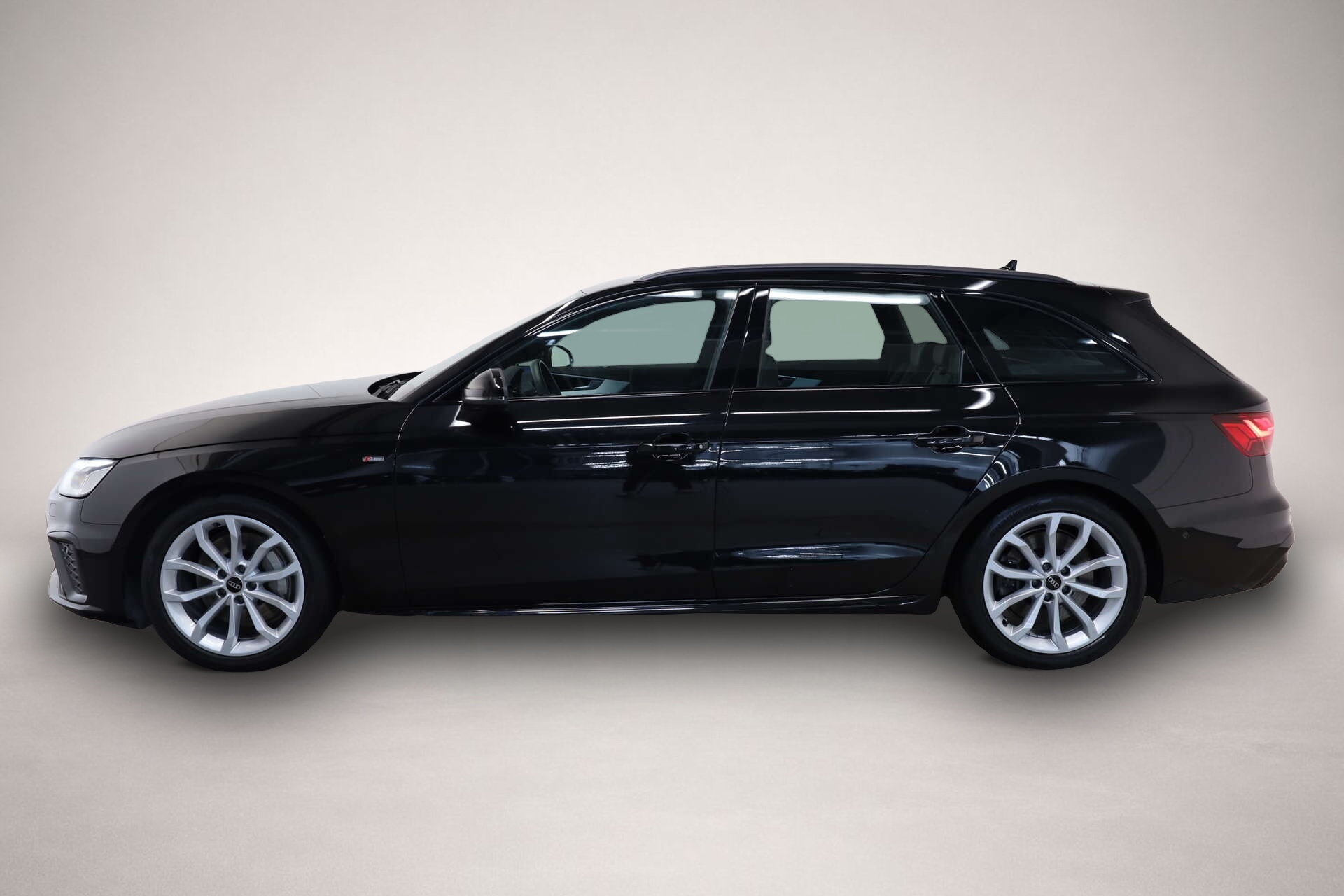 Bild 4 Audi quattro A4 Avant 45 TFSI quattro S line