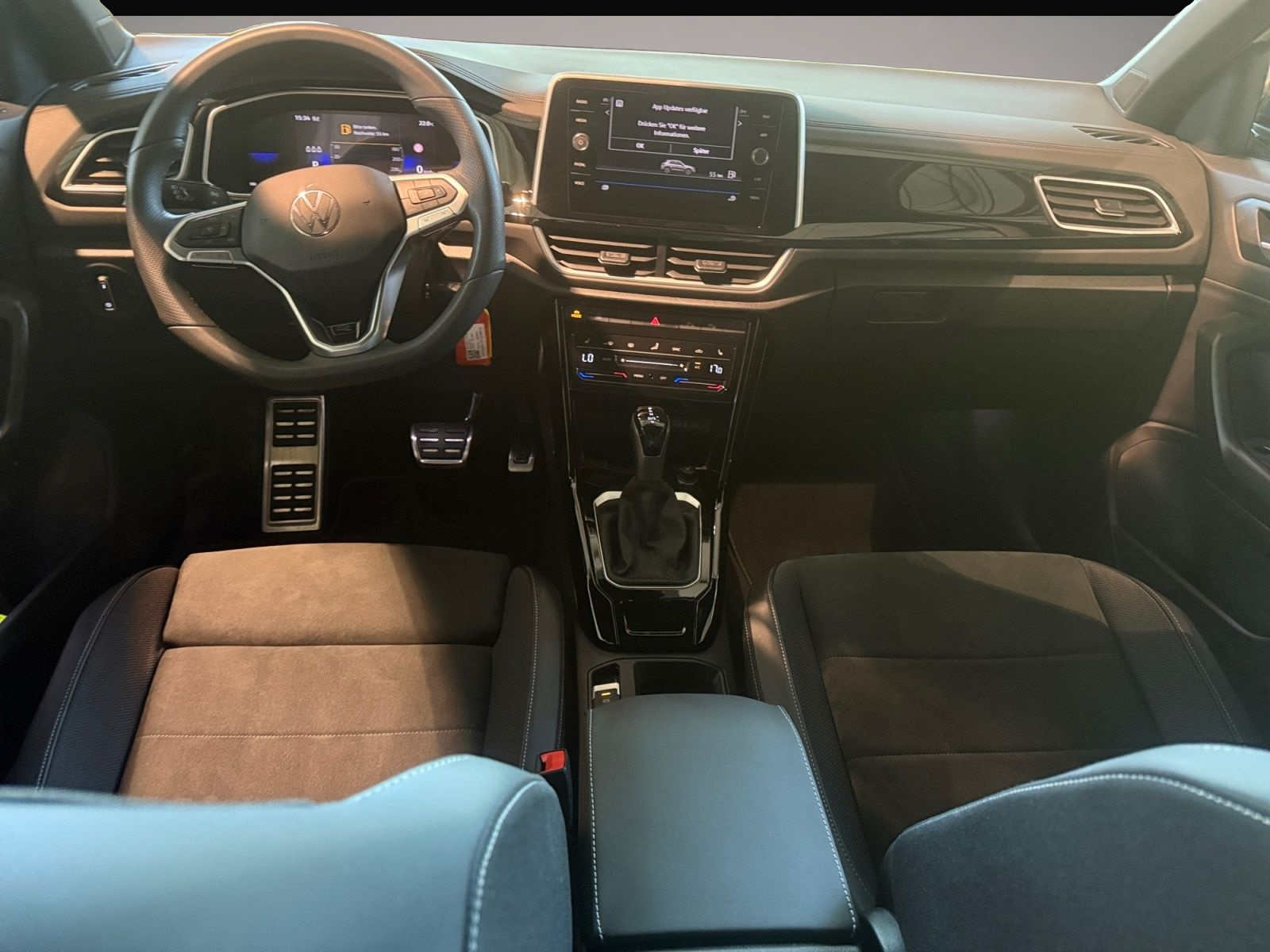 Bild 9 Volkswagen T-Roc 1.5 TSI DSG R-Line *AHK*Kamera*LED*Navi*