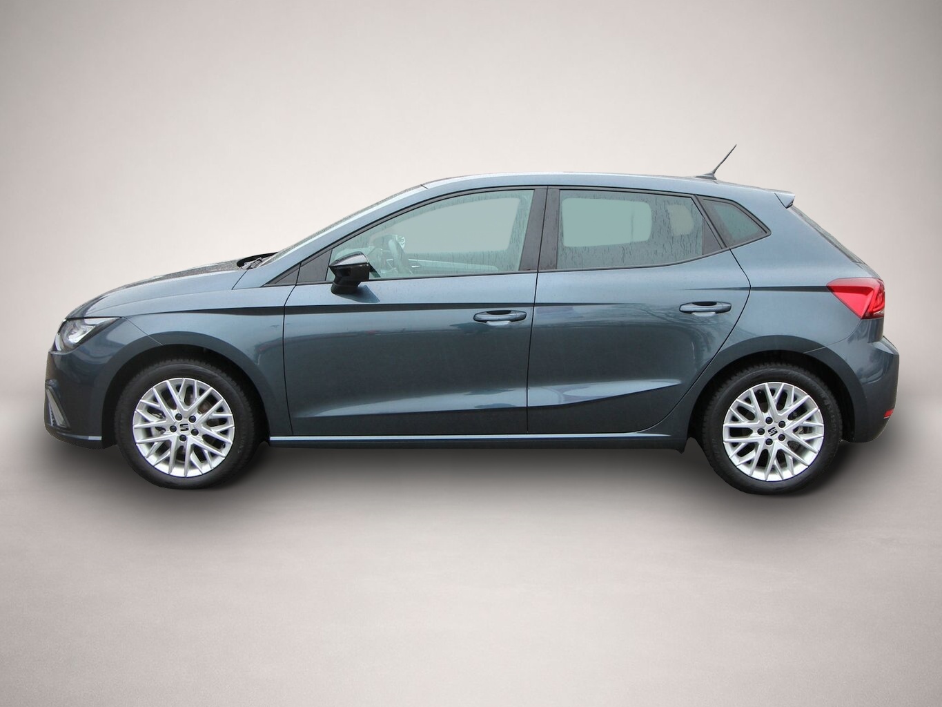 Fotografie des Seat Ibiza TSI OPF FR Sport NAVI+LED+WINTER-PAKET+ALU