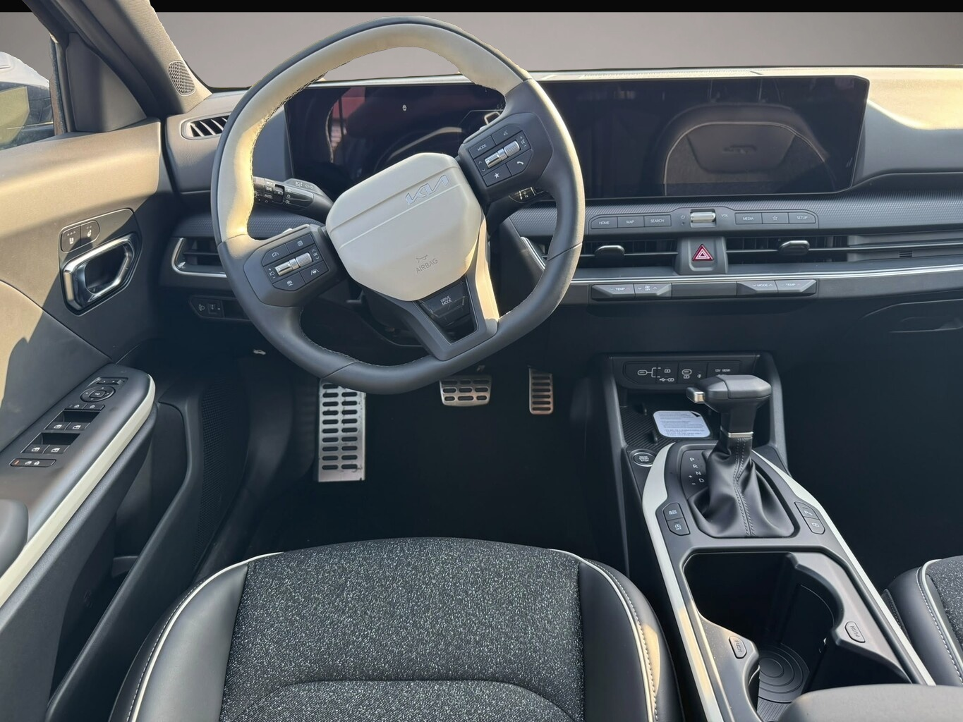 Bild 4 Kia K4 SW DCT LED+ LM17 PrivG ACC SHZ Nav Kam Keyl