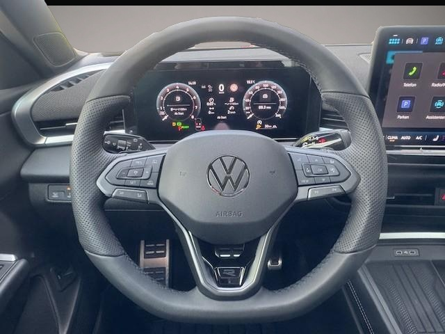 Bild 3 Volkswagen T-Roc 1.5 eTSI R-Line Pano Black GV5 19 Zoll
