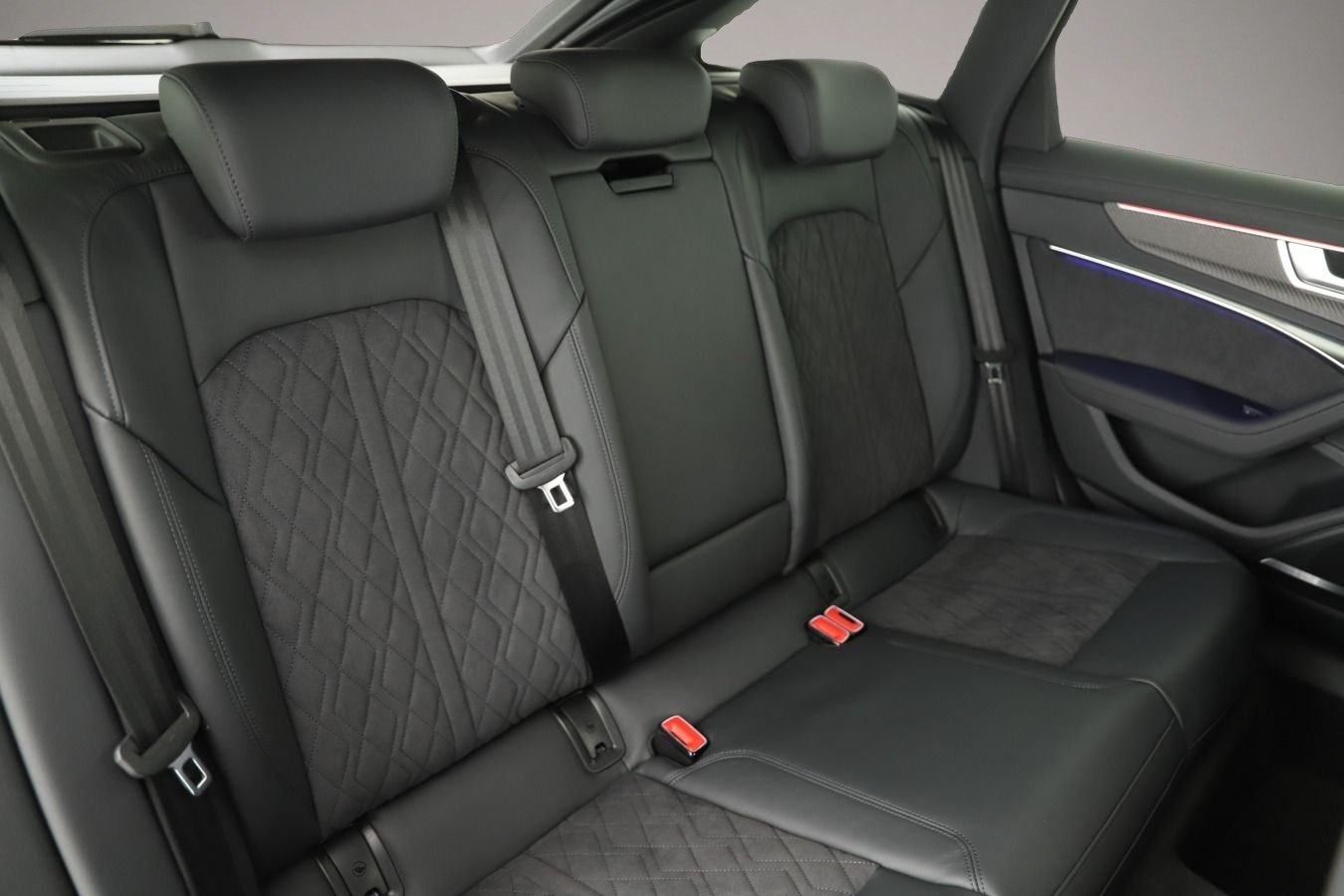 Fotografie 5 des Audi RS6 RS 6 Avant 4.0 TFSI Q Tip. LED/ACC/Standhzg./B&O