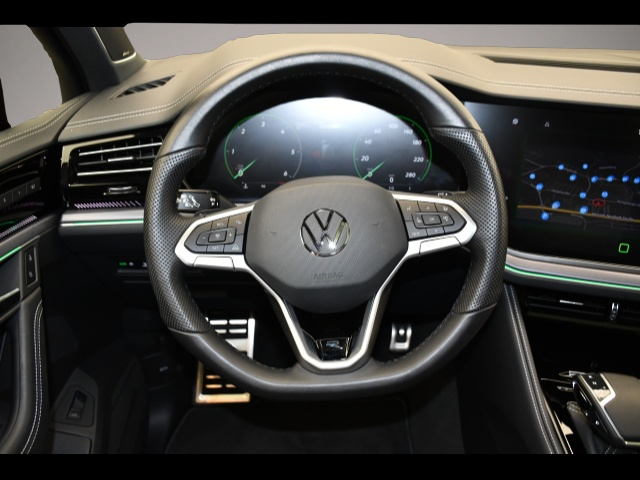 Bild 5 Volkswagen Touareg 3.0 TDI 4M Tip. R-Line Black Style Matri