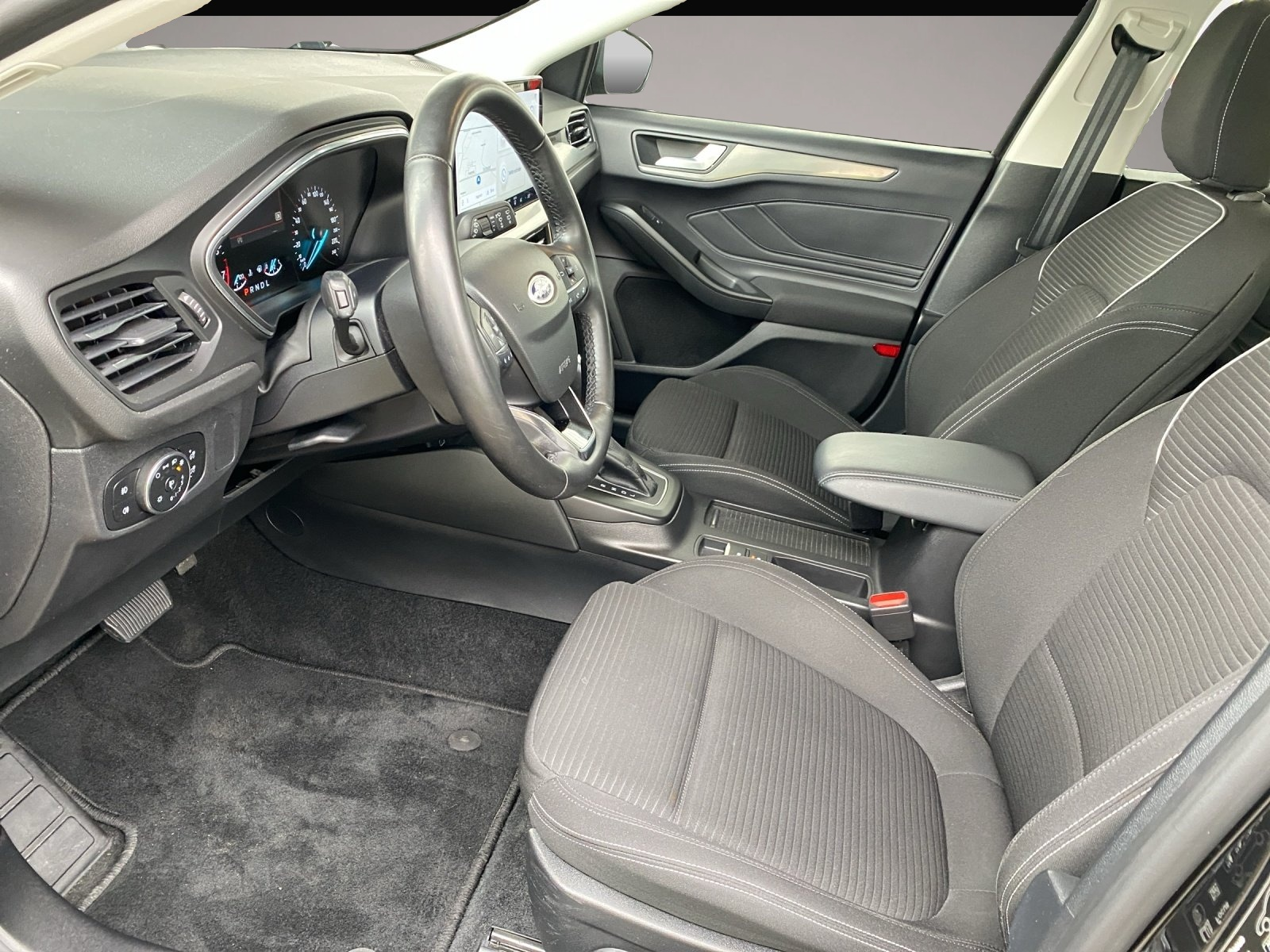 Bild 7 Ford Focus Turnier 1.0 EcoBoost Titanium LED*Navi*SHZ