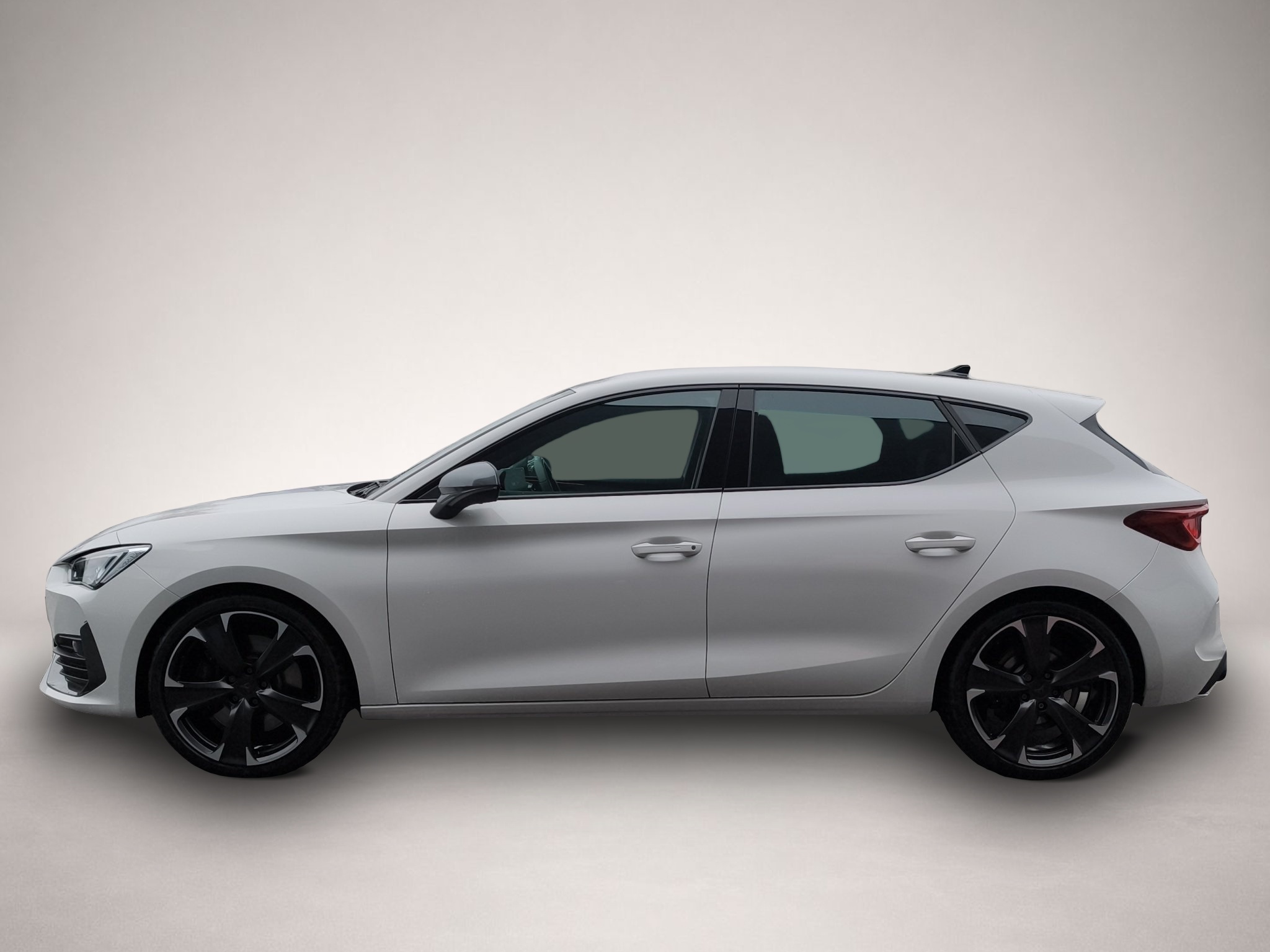 Bild 3 Cupra Leon 2.0 TSI DSG VZ CUP LED NAVI 19 SHZ GRA PDC