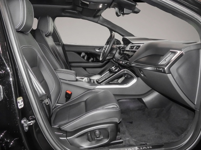Fotografie des Jaguar I-Pace R-Dynamic SE EV400 Allrad HUD StandHZG Pa