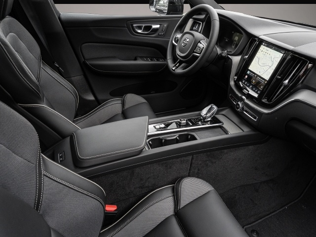 Bild 6 Volvo XC60 T6 AWD Plus Black Edition Recharge Fahreras