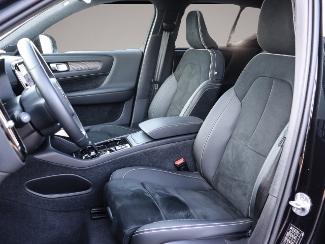 Bild 5 Volvo XC40 Plus Dark 2WD El. Panodach Digitales Cockpi