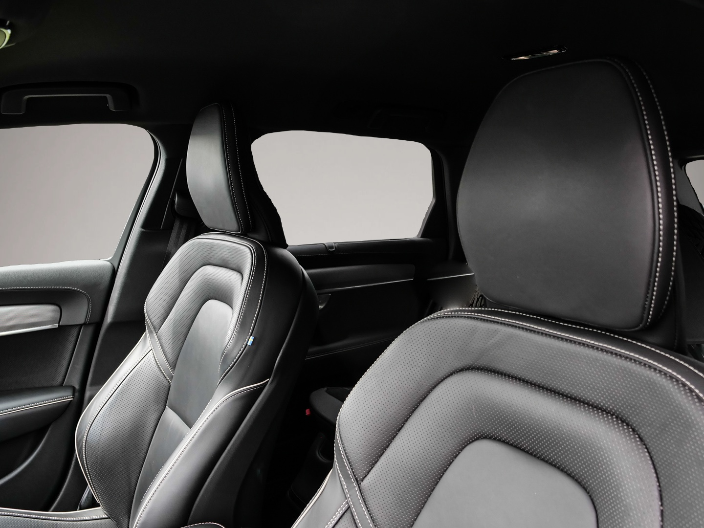 Bild 4 Volvo V90 Kombi Plus Bright Recharge Plug-In Hybrid AW