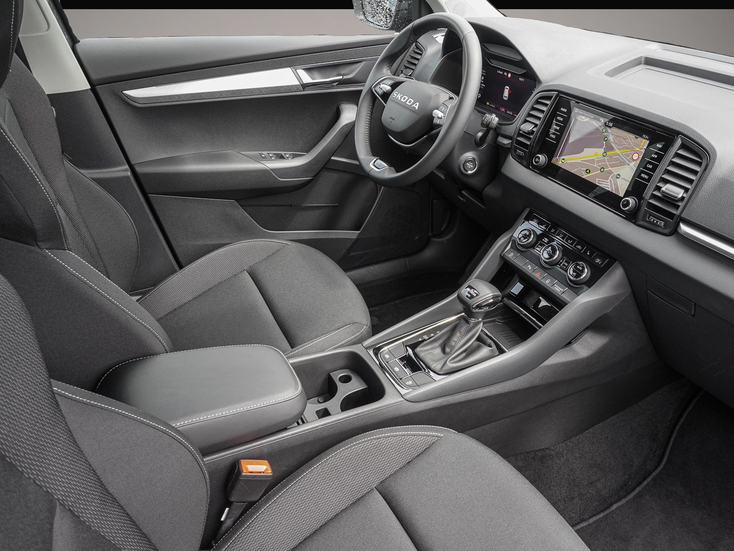 Fotografie 6 des Skoda Karoq 2.0 TDI DSG SelectionTour