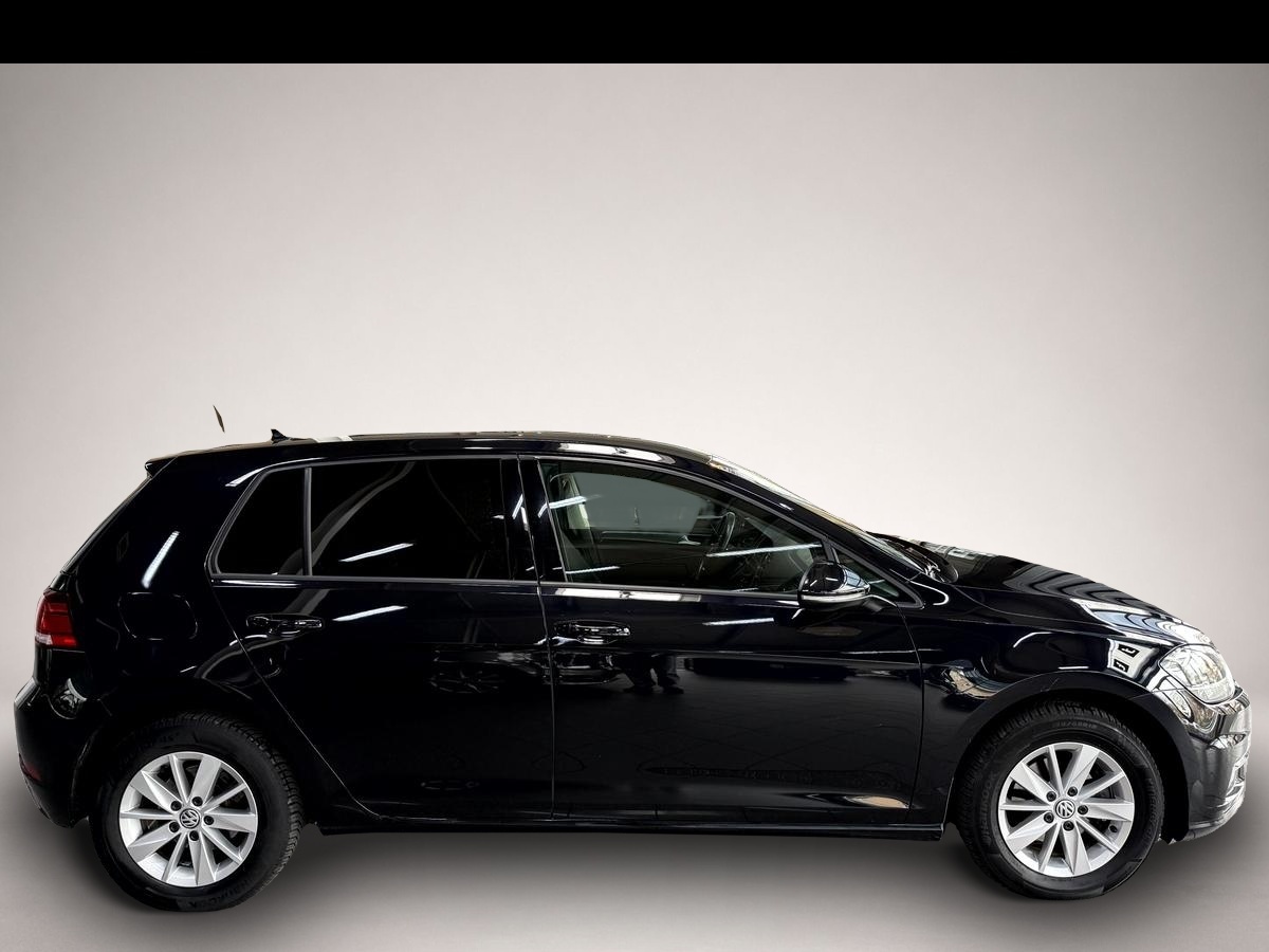 Fotografie des Volkswagen Golf VII 1.0 TSI Comfortline ACC Navi SHZ PDC