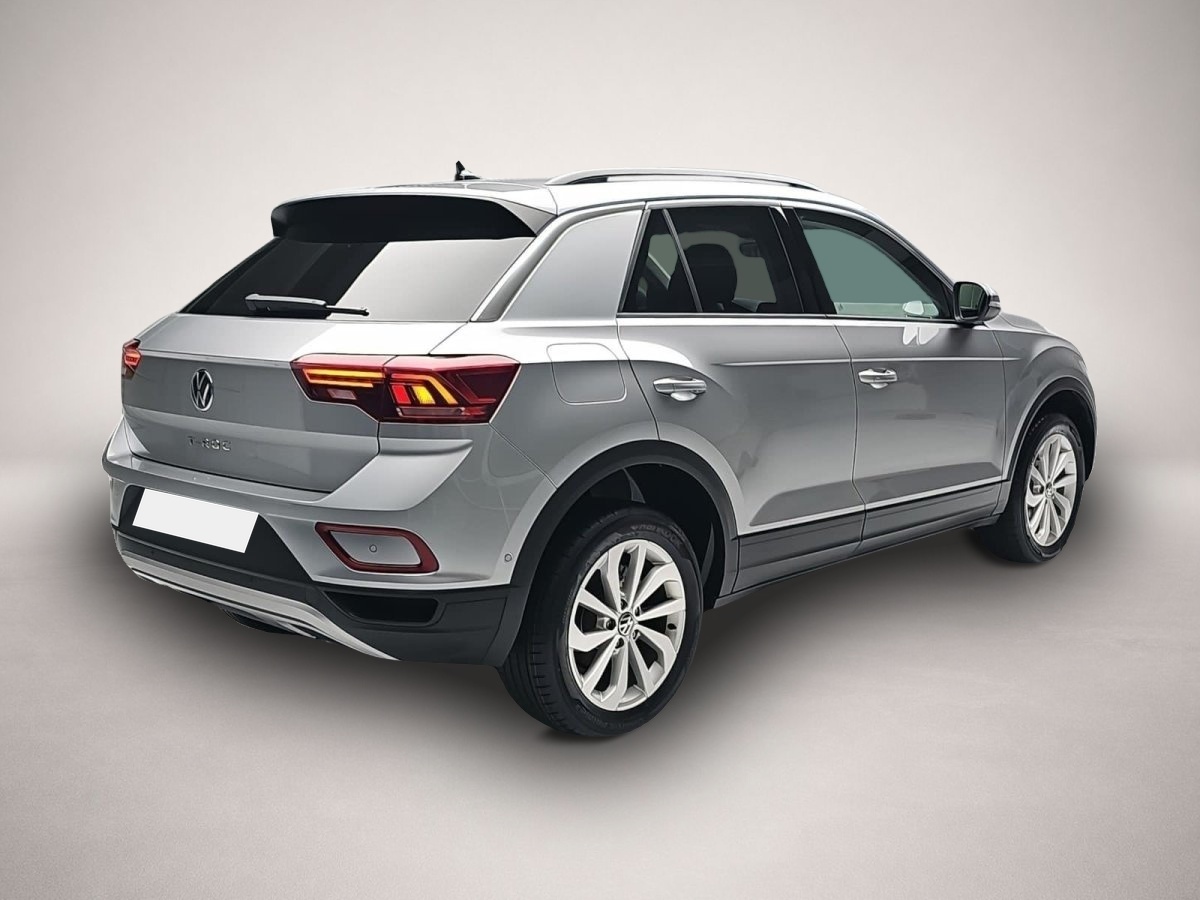 Bild 2 Volkswagen T-ROC 1.5 TSI DSG LIFE LED WINTER AHK