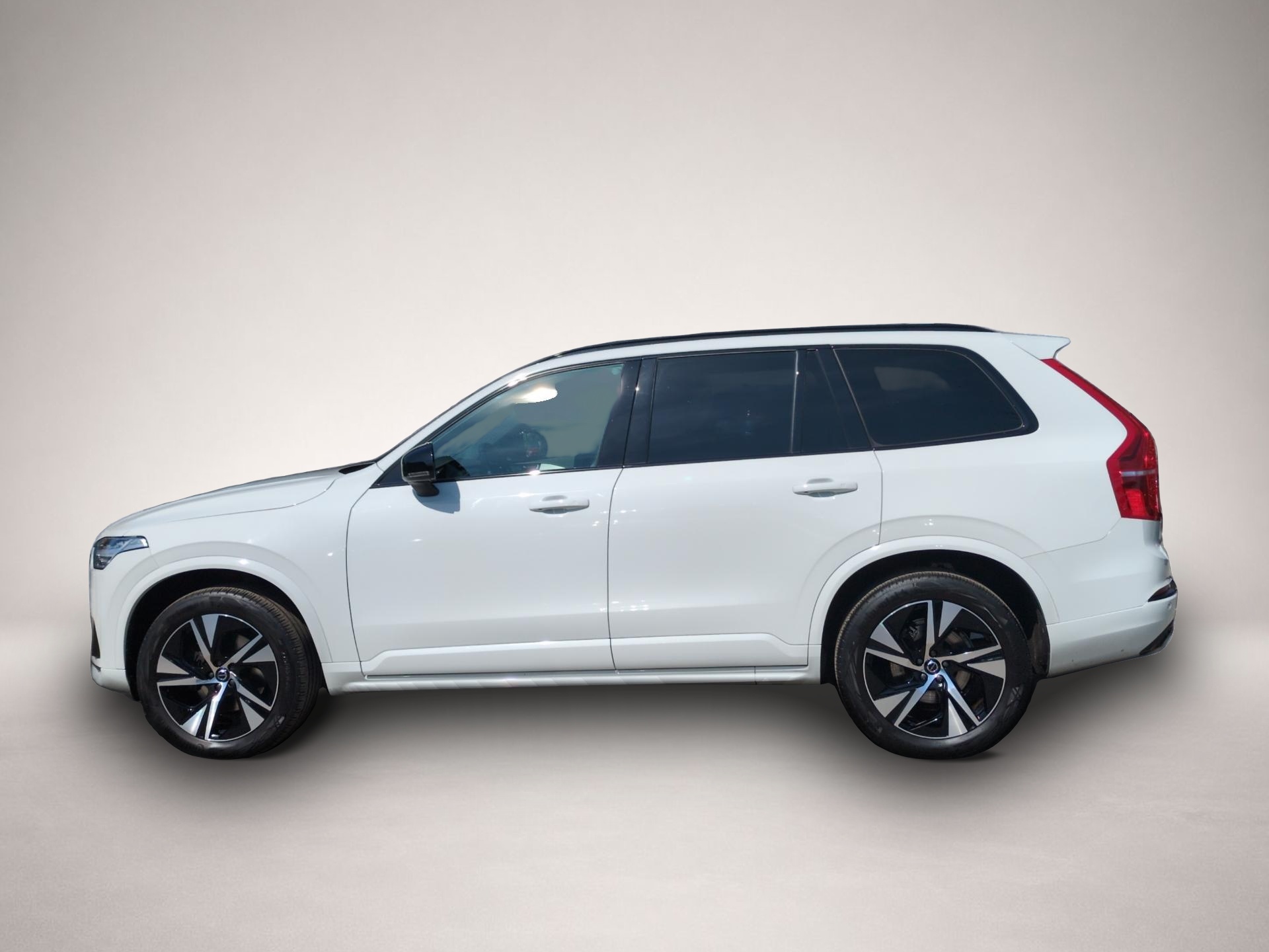 Bild 6 Volvo XC90 B5 (Diesel) R-Design AWD Automatik Bluetoot