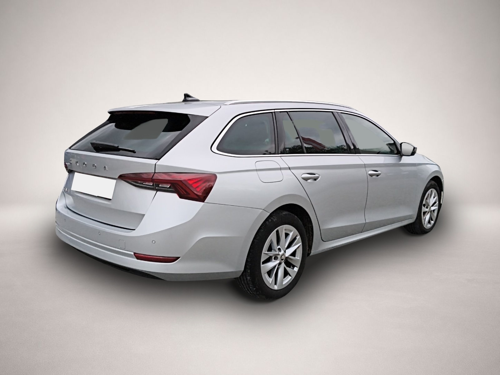 Bild 7 Skoda Octavia Combi 2.0 TDI DSG Style HEAD UP NAVI ACC