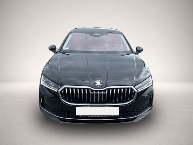 Fotografie 8 des Skoda Superb Limousine 2.0 TSI DSG 4x4 L&K