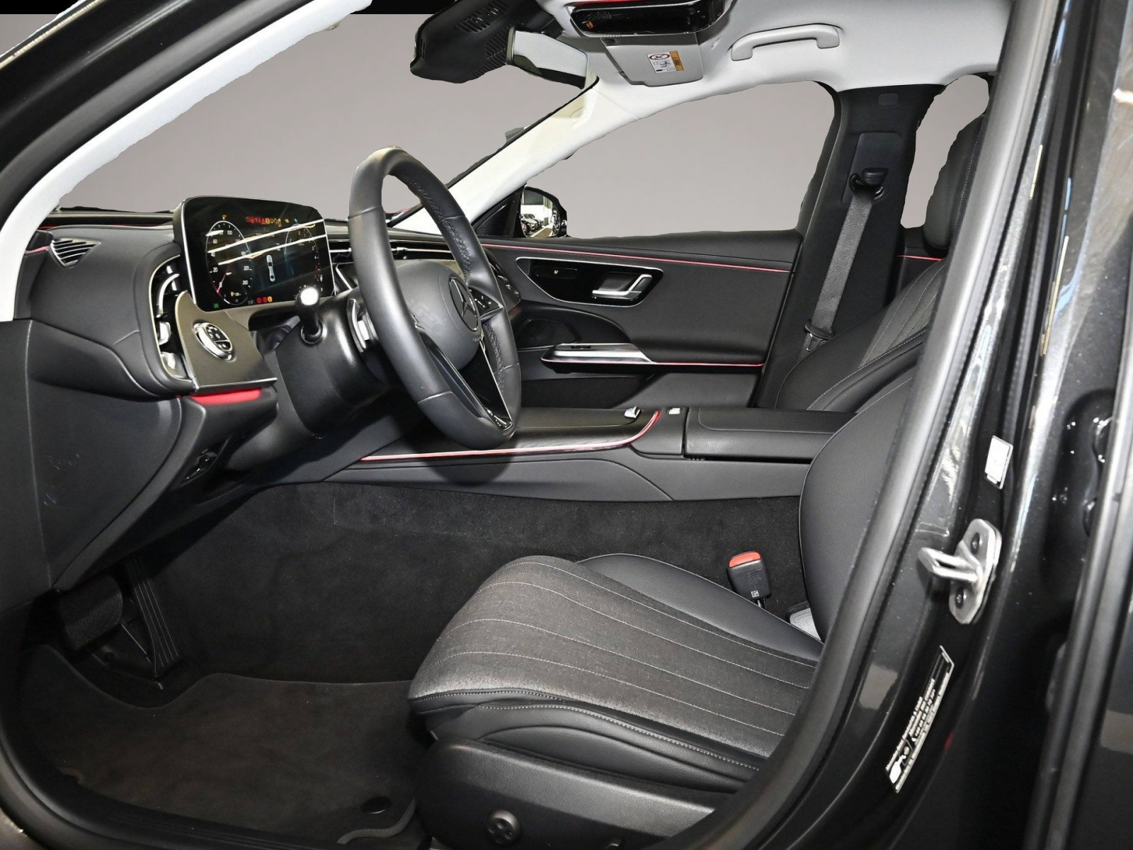 Bild 6 Mercedes-Benz E 300