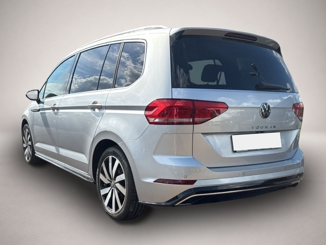 Fotografie 3 des Volkswagen Touran 1.5 TSI DSG Highline R-line Sportpaket Na