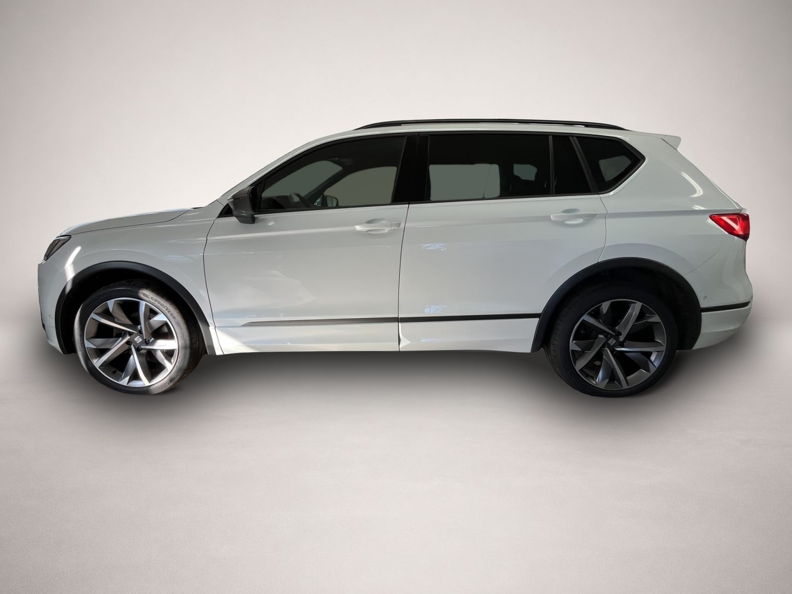 Fotografie 3 des Seat Tarraco 1.5 TSI DSG AB226EUR FR AHK 7SITZ NAVI V