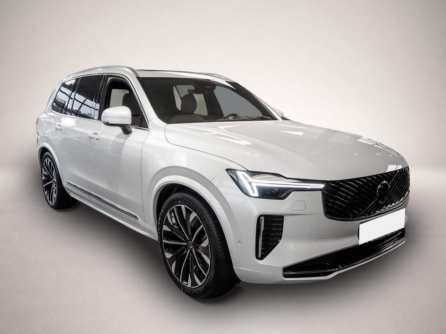Bild 1 Volvo XC90 Ultra Bright Recharge Plug-In Hybrid AWD T8