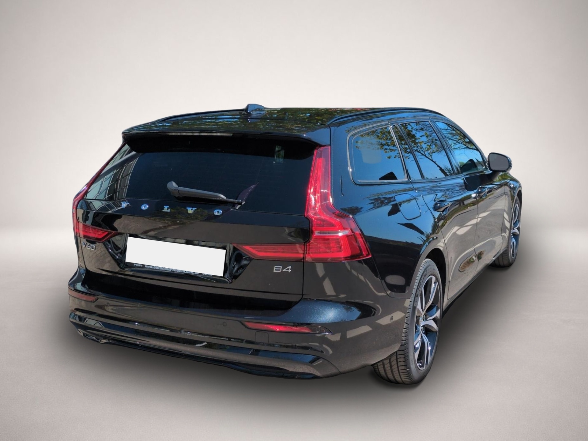 Bild 3 Volvo V60 Plus Dark