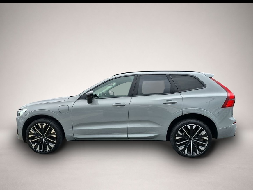 Volvo XC60 XC60 T8 AWD Plug-in Hybrid Plus Dark Pano*355 kW - Thumbnail 4